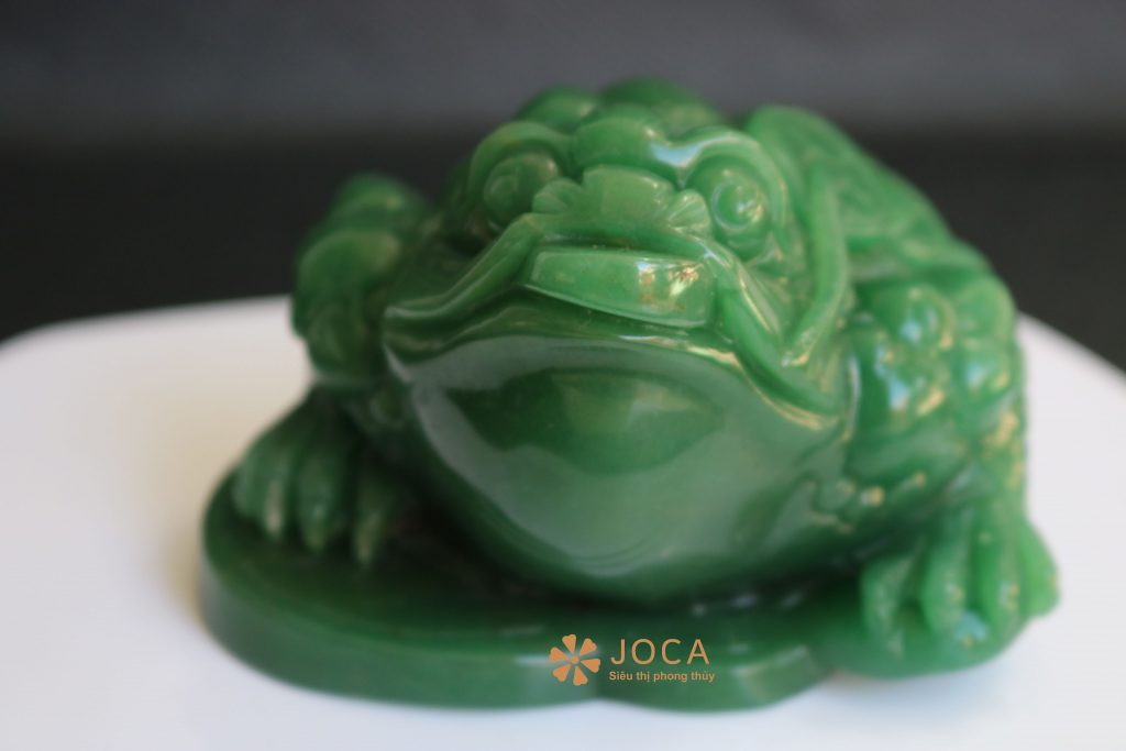 cóc ngậm tiền bằng đá 8