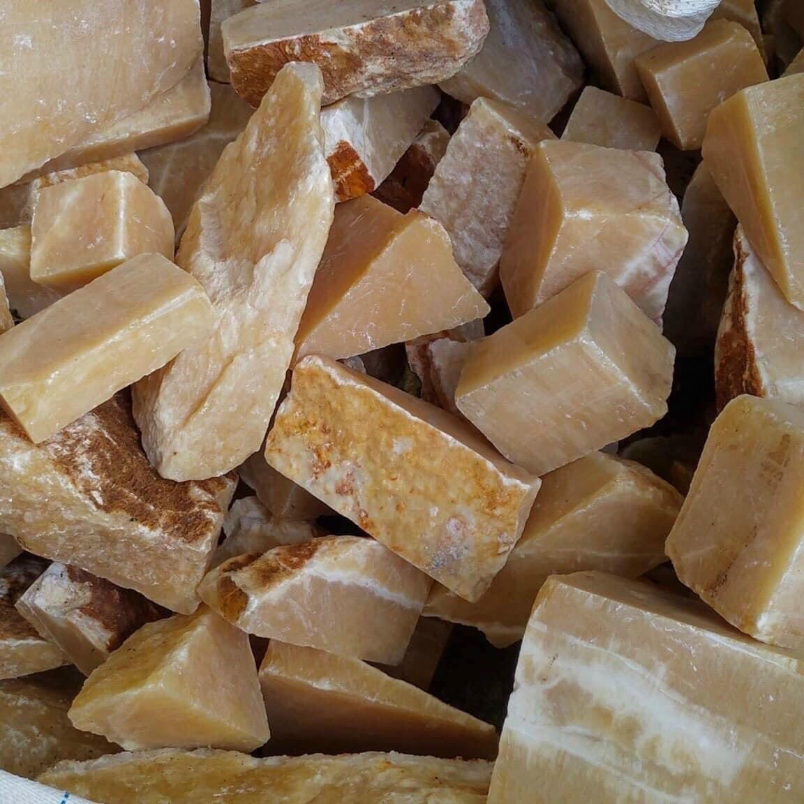 đá thạch anh vụn thô 